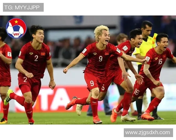 重庆足球队崛起之路:从默默无闻到冠军赛的辉煌历程 重庆足球队崛起之路:从默默无闻到冠军赛的辉煌历程