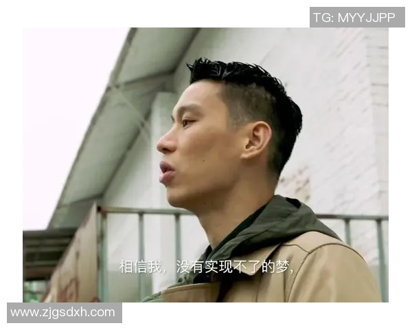 父亲失明后仍坚持追梦足球明星用爱与勇气书写传奇人生 父亲失明后仍坚持追梦足球明星用爱与勇气书写传奇人生