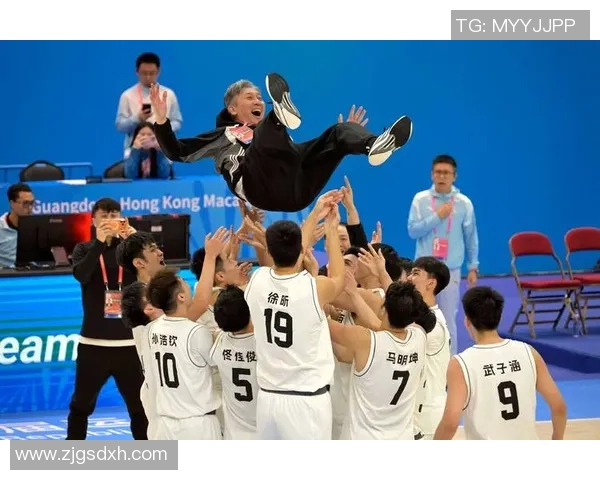 全运会特别报道：重庆篮球队如何在挑战中崛起与成长的励志故事